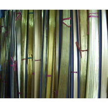 新又新装饰材料 专注镜框条，打造精致空间美学